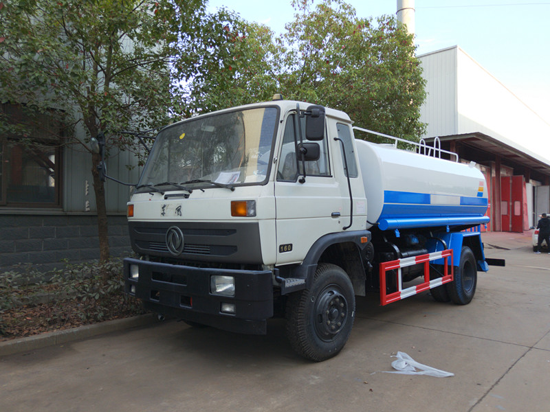 �е�ˮ܇(ch��)�S��ֱ�N(xi��o)���е�ˮ܇(ch��)�N(xi��o)�ۣ�������ˮ܇(ch��)�S��ֱ�N(xi��o)