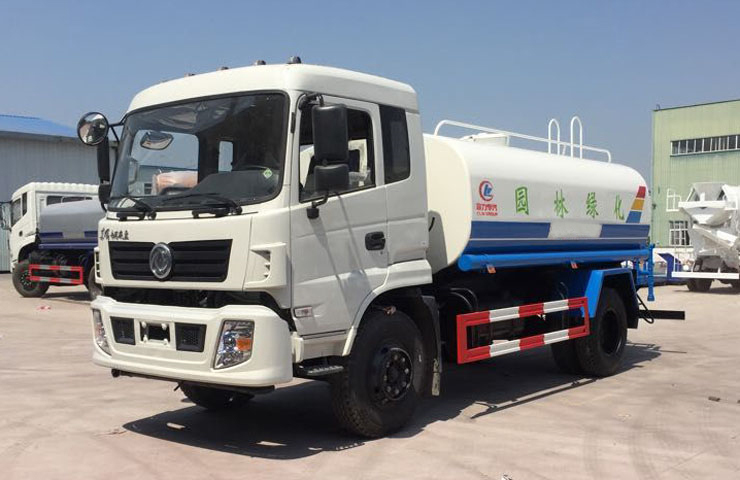 10���|�L(f��ng)��ˮ܇�����Ãr�񣬾G����ˮ܇�����I