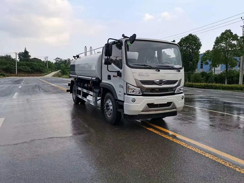 ����12����ˮ܇