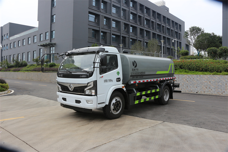 �����ŷ�8����ˮ܇�S��ֱ�N �|�L������8����ˮ܇�r��