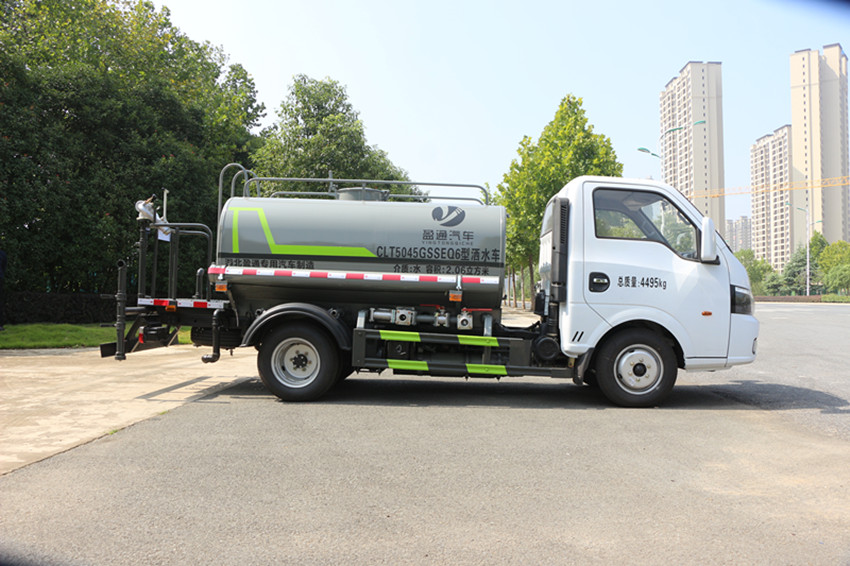 �|�L(f��ng)С���{(l��n)�ƞ�ˮ܇-�|�L(f��ng)2.7����ˮ܇